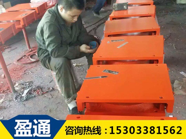 QZ(GBT17955-2000標(biāo)準(zhǔn))系列球型支座