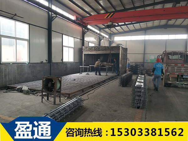 盈通橋梁伸縮縫生產車間.jpg 盈通橋梁伸縮縫生產車間.jpg